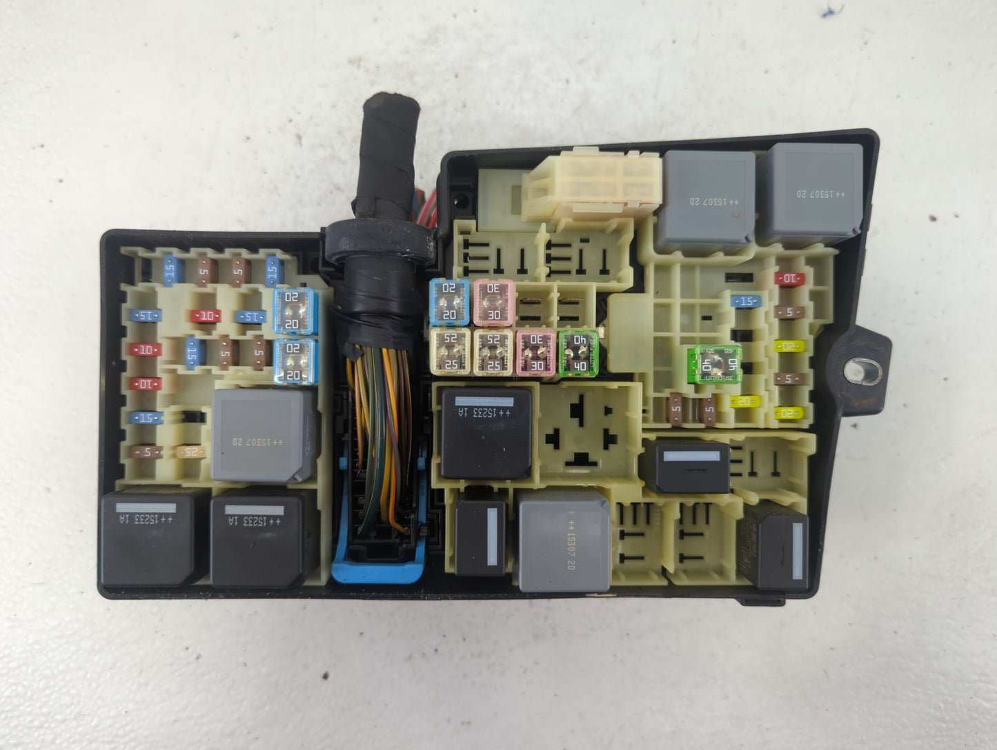 2013-2016 Ford Escape Fusebox Fuse Box Panel Relay Module P/N:AV6T-14A067-AD Fits Fits 2013 2014 2015 2016 OEM Used Auto Par