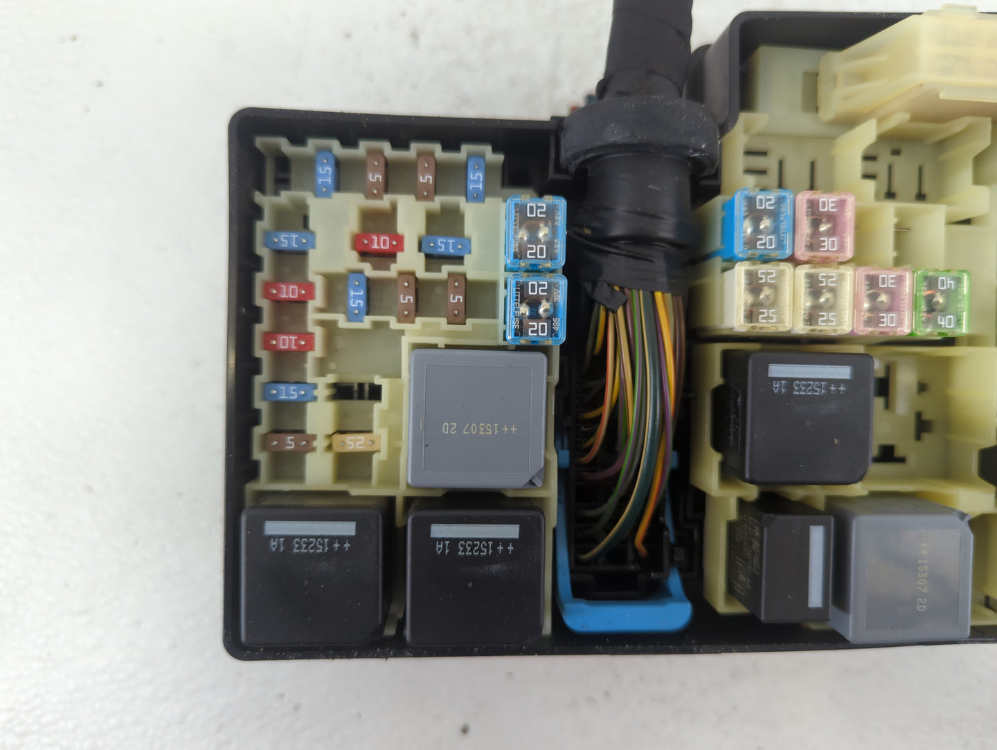 2013-2016 Ford Escape Fusebox Fuse Box Panel Relay Module P/N:AV6T-14A067-AD Fits Fits 2013 2014 2015 2016 OEM Used Auto Par