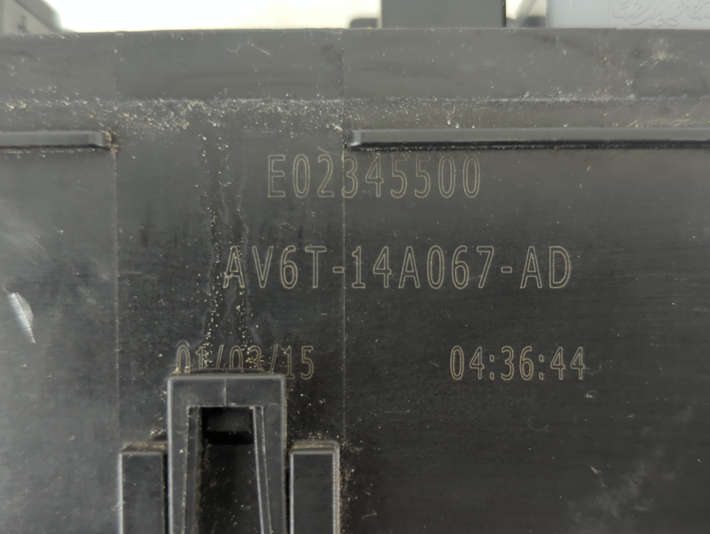 2013-2016 Ford Escape Fusebox Fuse Box Panel Relay Module P/N:AV6T-14A067-AD Fits Fits 2013 2014 2015 2016 OEM Used Auto Par