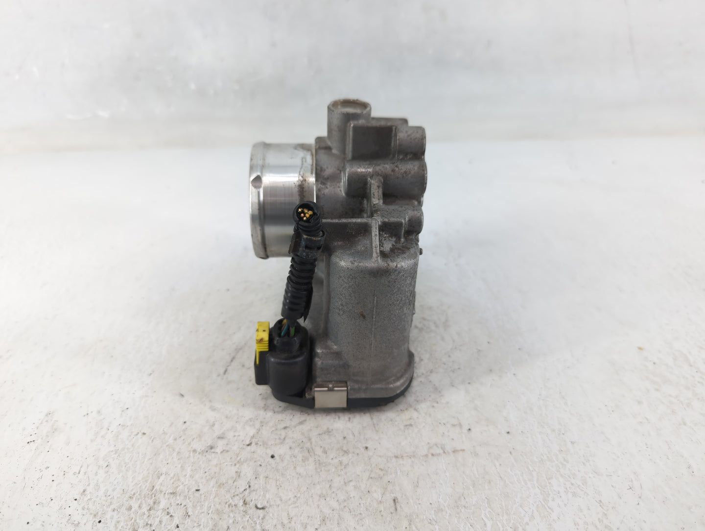 2013-2016 Ford Escape Throttle Body P/N:7S7G-9F991-CA Fits Fits 2013 2014 2015 2016 2017 2018 2019 OEM Used Auto Parts - Oem