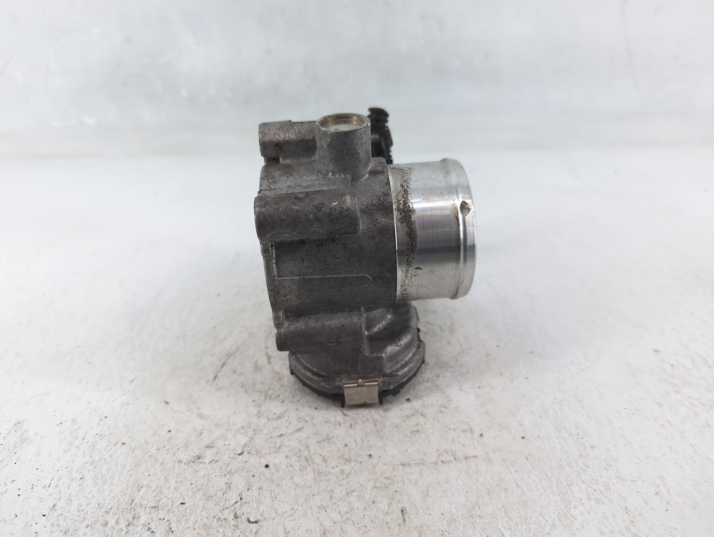 2013-2016 Ford Escape Throttle Body P/N:7S7G-9F991-CA Fits Fits 2013 2014 2015 2016 2017 2018 2019 OEM Used Auto Parts - Oem