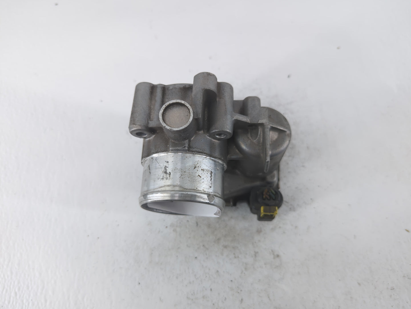 2013-2016 Ford Escape Throttle Body P/N:7S7G-9F991-CA Fits Fits 2013 2014 2015 2016 2017 2018 2019 OEM Used Auto Parts - Oem