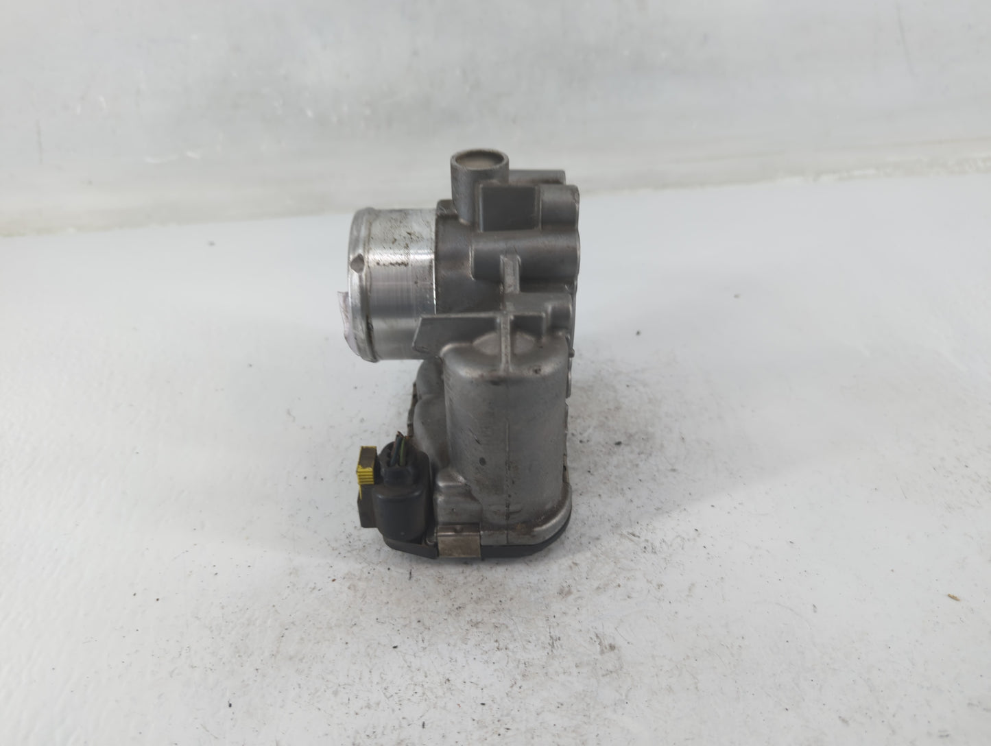 2013-2016 Ford Escape Throttle Body P/N:7S7G-9F991-CA Fits Fits 2013 2014 2015 2016 2017 2018 2019 OEM Used Auto Parts - Oem