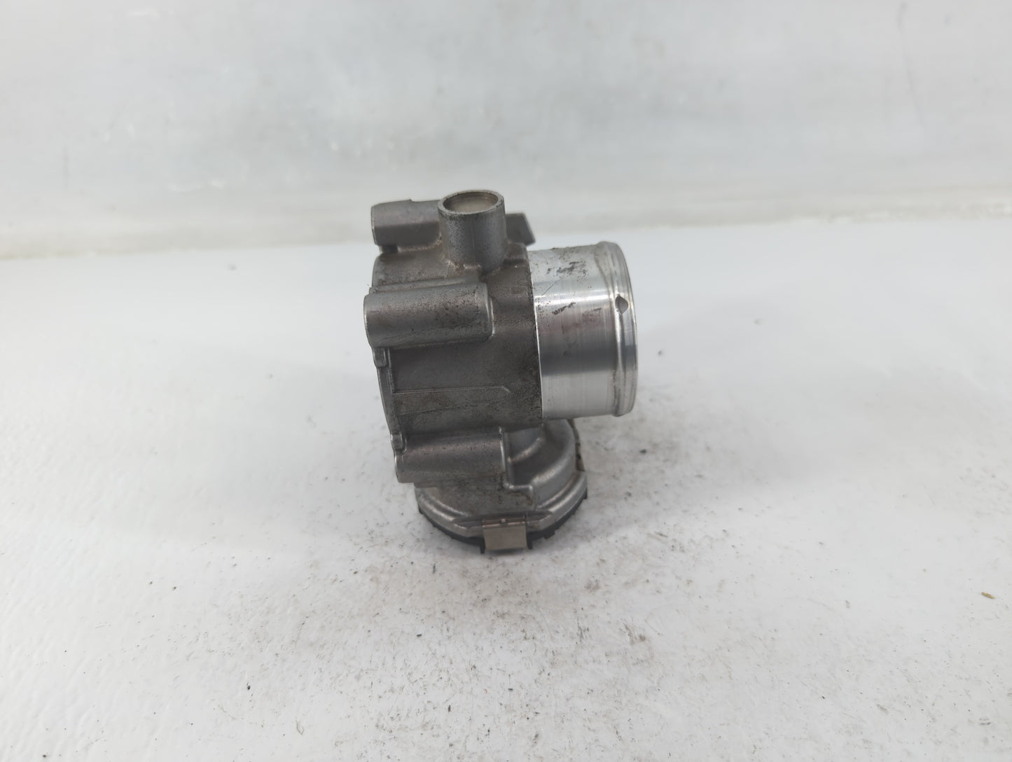 2013-2016 Ford Escape Throttle Body P/N:7S7G-9F991-CA Fits Fits 2013 2014 2015 2016 2017 2018 2019 OEM Used Auto Parts - Oem