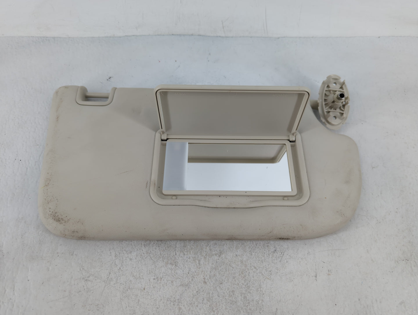 2013-2019 Ford Escape Sun Visor Shade Replacement Passenger Right Mirror Fits Fits 2013 2014 2015 2016 2017 2018 2019 OEM Us