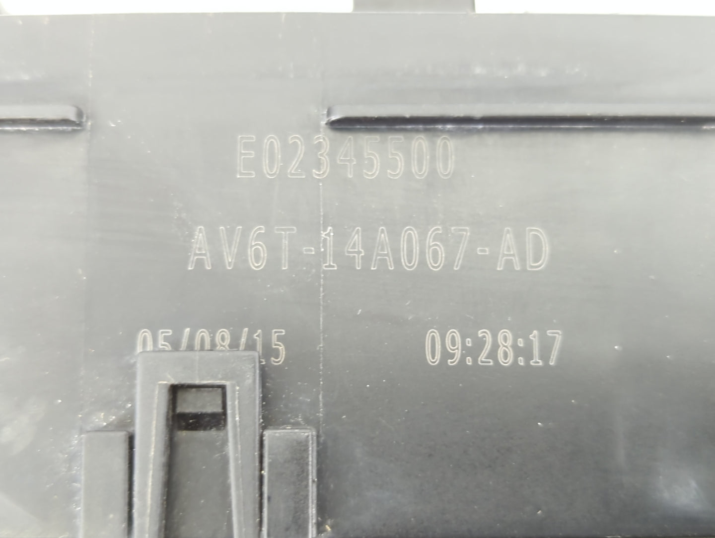 2013-2016 Ford Escape Fusebox Fuse Box Panel Relay Module P/N:AV6T-14A142-AB AV6T-14A067-AD Fits Fits 2013 2014 2015 2016 OE