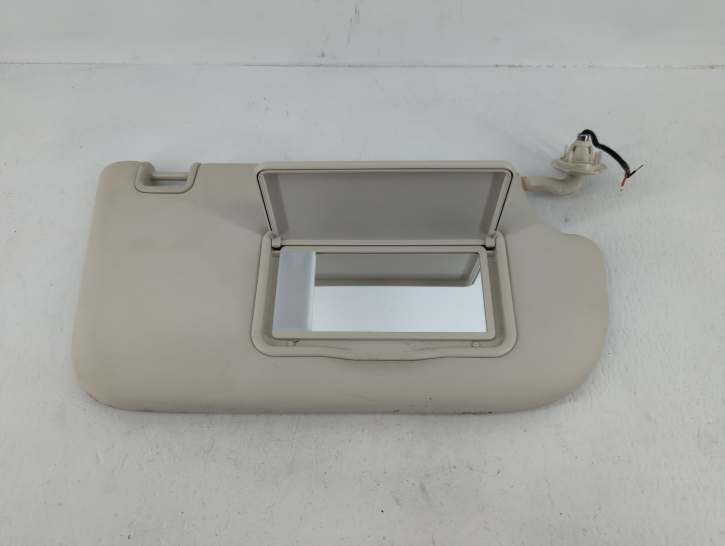 2013-2019 Ford Escape Sun Visor Shade Replacement Passenger Right Mirror Fits Fits 2013 2014 2015 2016 2017 2018 2019 OEM Us
