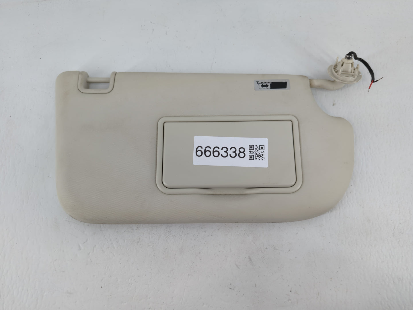 2013-2019 Ford Escape Sun Visor Shade Replacement Passenger Right Mirror Fits Fits 2013 2014 2015 2016 2017 2018 2019 OEM Us