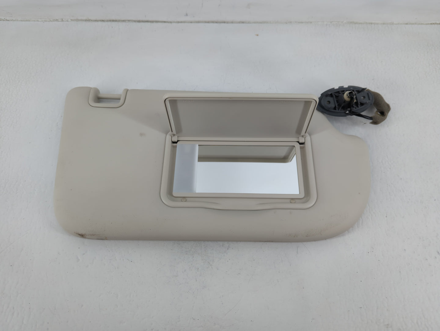 2013-2019 Ford Escape Sun Visor Shade Replacement Passenger Right Mirror Fits Fits 2013 2014 2015 2016 2017 2018 2019 OEM Us