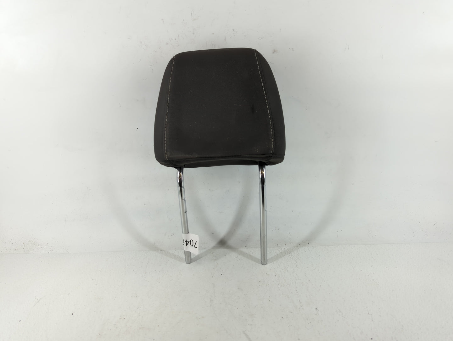 2016-2019 Ford Escape Headrest Head Rest Front Driver Passenger Seat Fits Fits 2016 2017 2018 2019 OEM Used Auto Parts - Oem