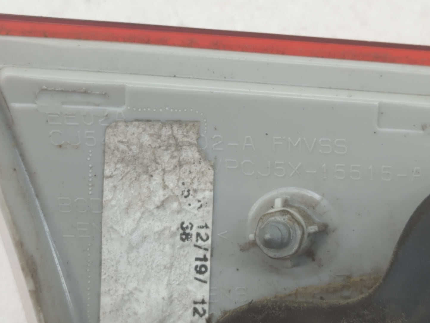 2013-2016 Ford Escape Tail Light Assembly Passenger Right OEM P/N:CJ5X-15515-A Fits Fits 2013 2014 2015 2016 OEM Used Auto P
