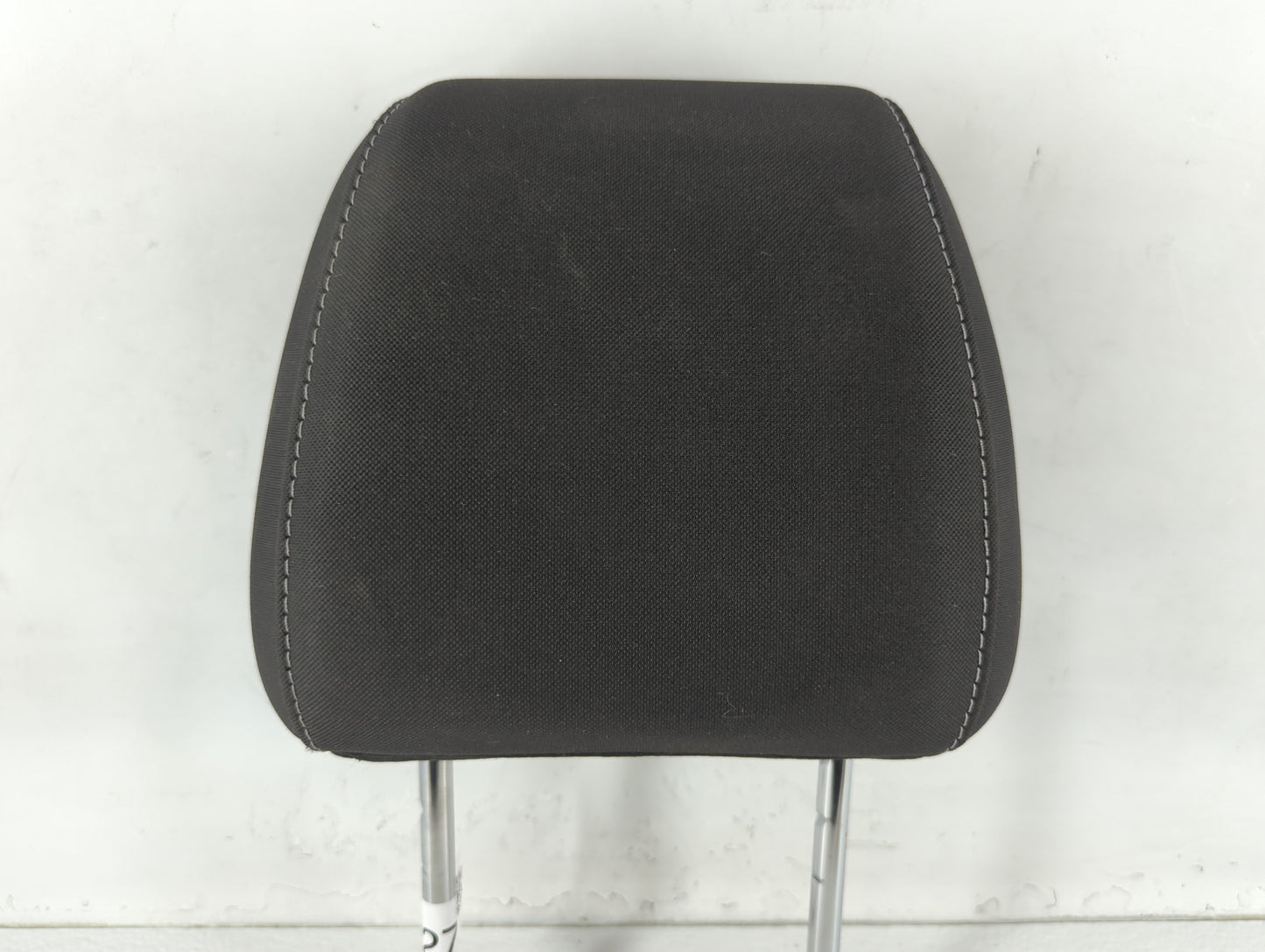 2016-2019 Ford Escape Headrest Head Rest Front Driver Passenger Seat Fits Fits 2016 2017 2018 2019 OEM Used Auto Parts - Oem