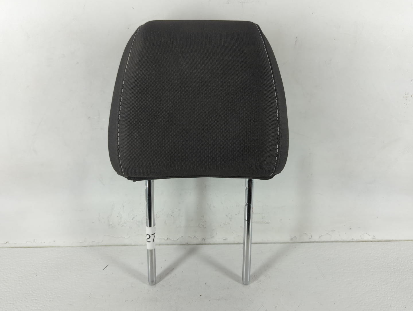 2016-2019 Ford Escape Headrest Head Rest Front Driver Passenger Seat Fits Fits 2016 2017 2018 2019 OEM Used Auto Parts - Oem