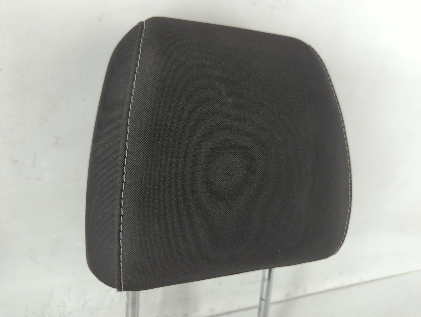 2016-2019 Ford Escape Headrest Head Rest Front Driver Passenger Seat Fits Fits 2016 2017 2018 2019 OEM Used Auto Parts - Oem
