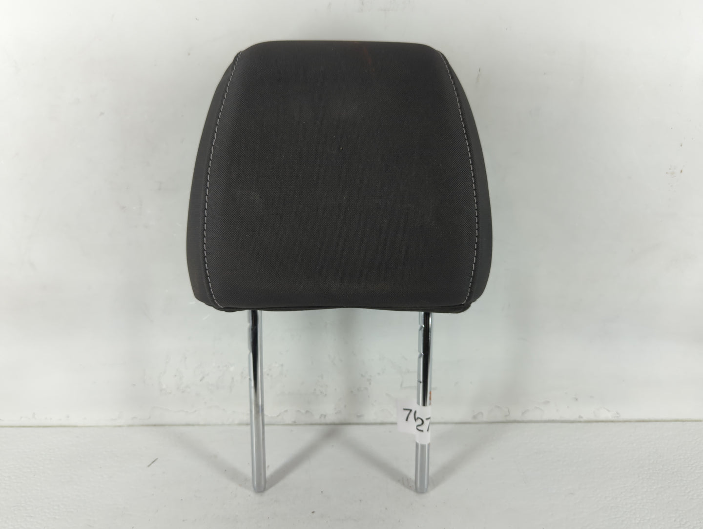 2016-2019 Ford Escape Headrest Head Rest Front Driver Passenger Seat Fits Fits 2016 2017 2018 2019 OEM Used Auto Parts - Oem