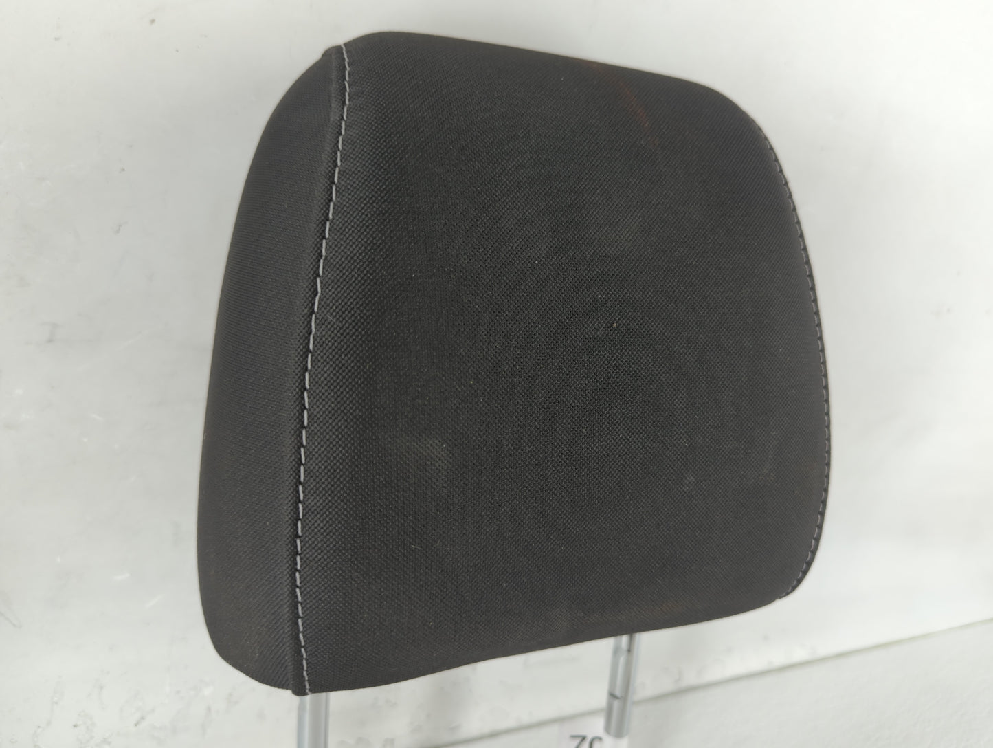 2016-2019 Ford Escape Headrest Head Rest Front Driver Passenger Seat Fits Fits 2016 2017 2018 2019 OEM Used Auto Parts - Oem