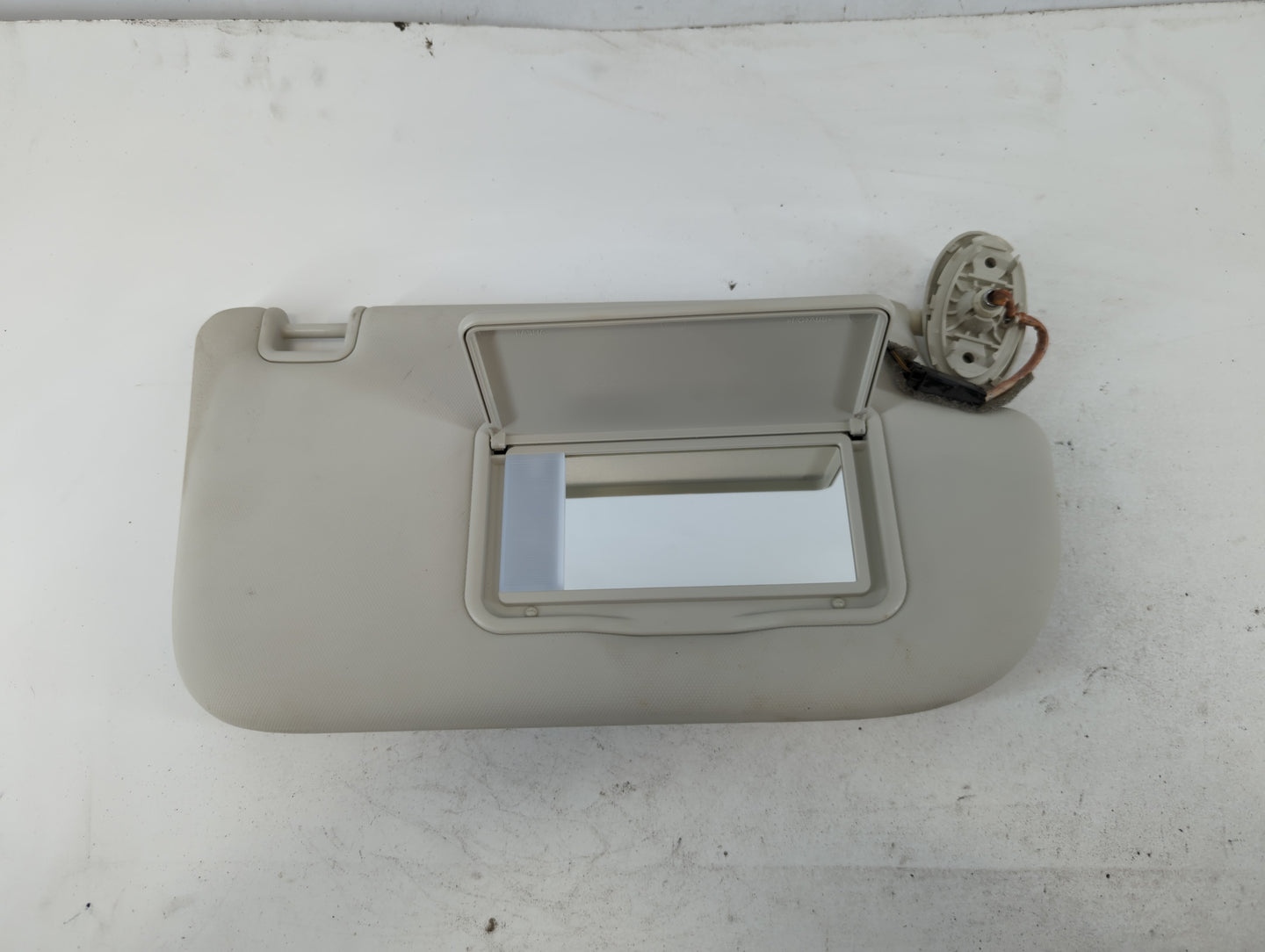 2013-2019 Ford Escape Sun Visor Shade Replacement Passenger Right Mirror Fits Fits 2013 2014 2015 2016 2017 2018 2019 OEM Us