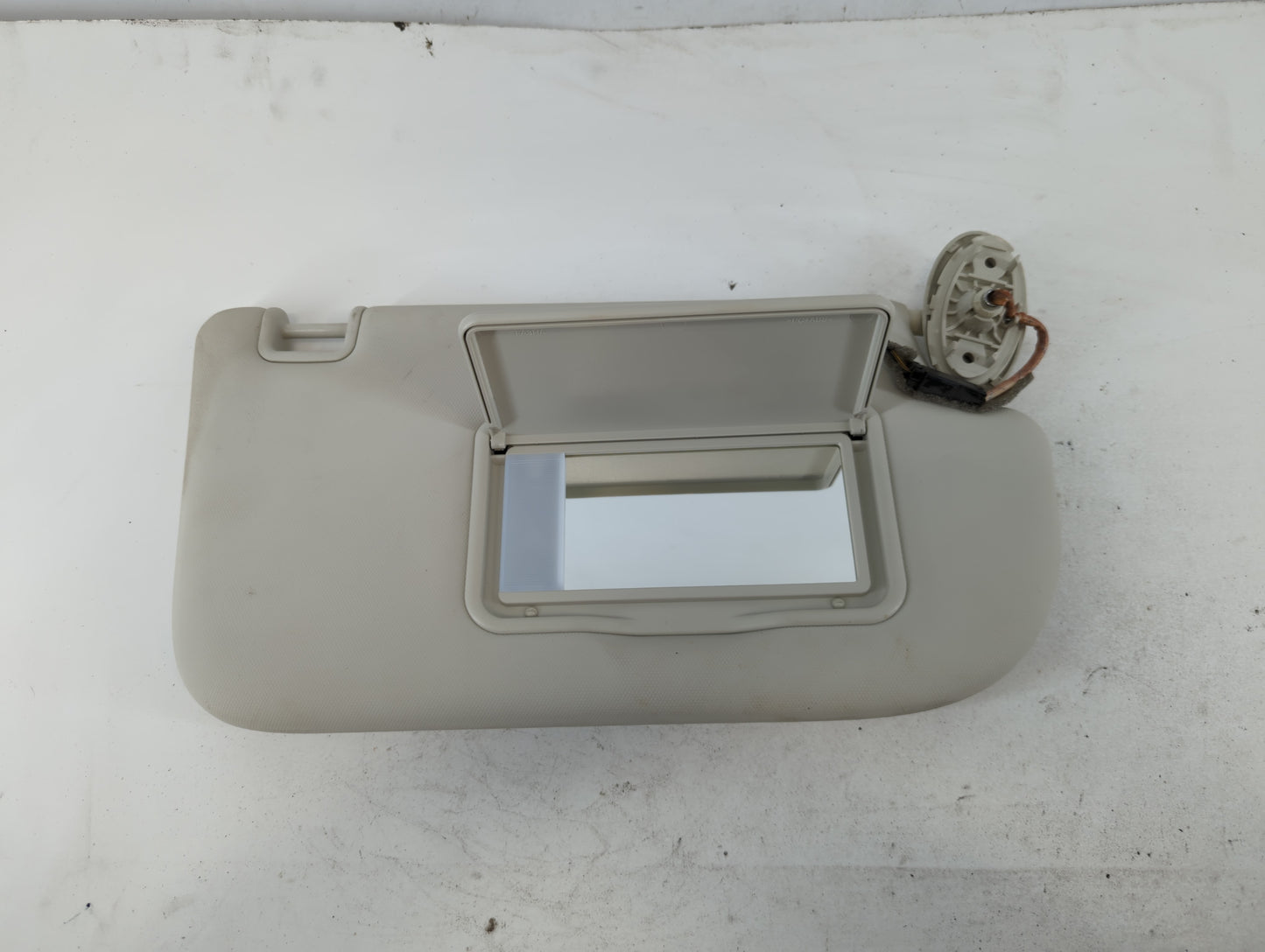 2013-2019 Ford Escape Sun Visor Shade Replacement Passenger Right Mirror Fits Fits 2013 2014 2015 2016 2017 2018 2019 OEM Us