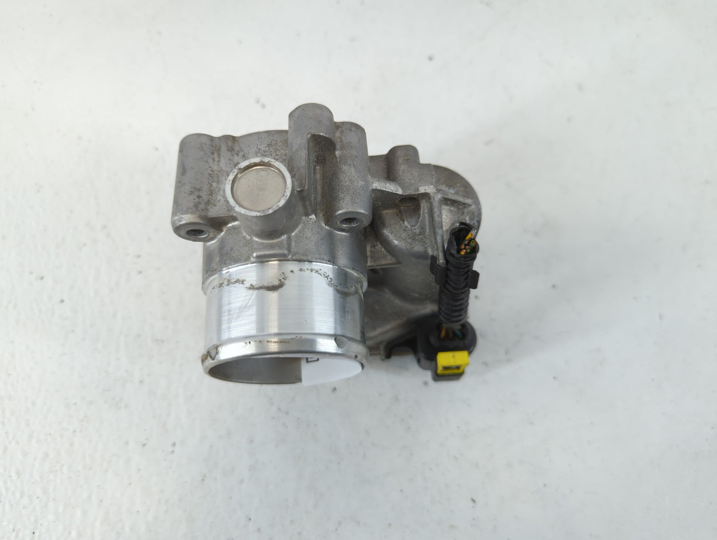 2013-2016 Ford Escape Throttle Body P/N:7S7G-9F991-CA Fits Fits 2013 2014 2015 2016 2017 2018 2019 OEM Used Auto Parts - Oem