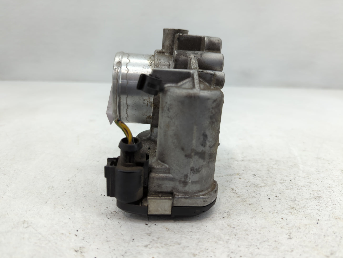 2013-2016 Ford Escape Throttle Body P/N:7S7G-9F991-CA Fits Fits 2013 2014 2015 2016 2017 2018 2019 OEM Used Auto Parts - Oem
