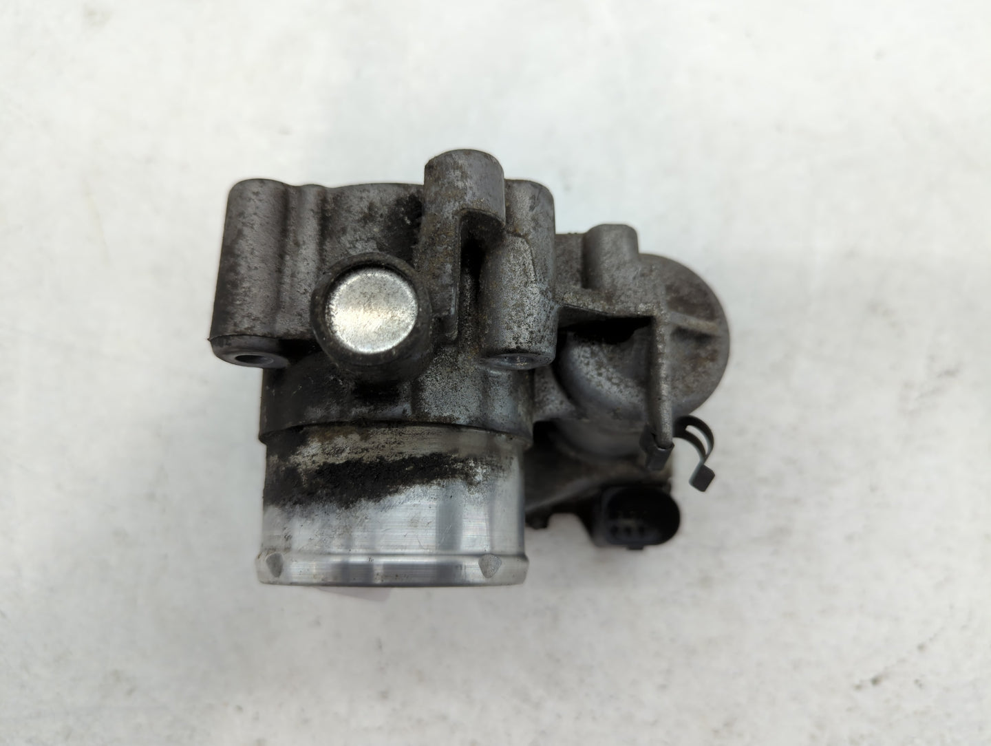 2013-2016 Ford Escape Throttle Body P/N:7S7G-9F991-CA Fits Fits 2013 2014 2015 2016 2017 2018 2019 OEM Used Auto Parts - Oem