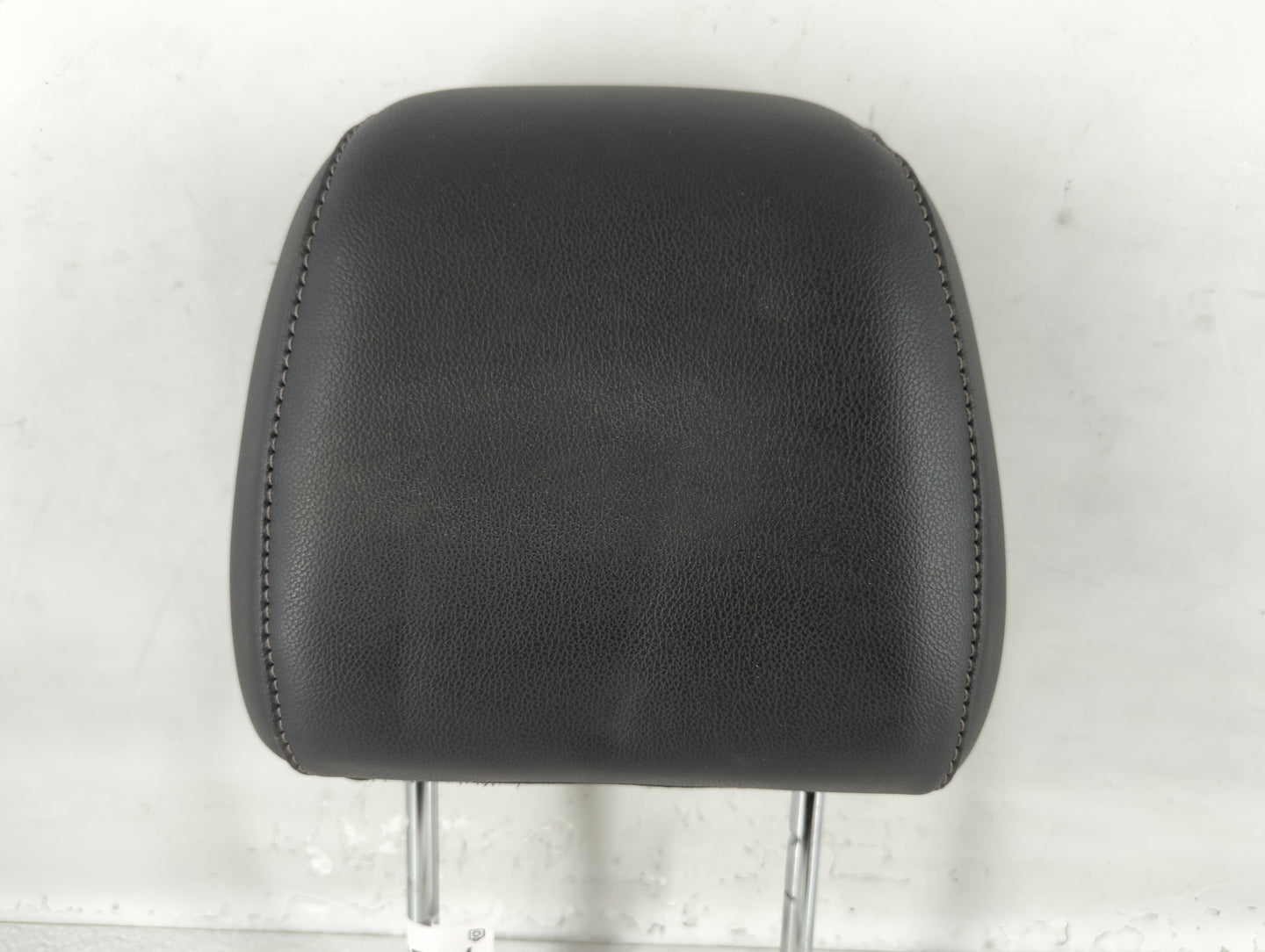 2016 Ford Escape Headrest Head Rest Front Driver Passenger Seat Fits OEM Used Auto Parts - Oemusedautoparts1.com
