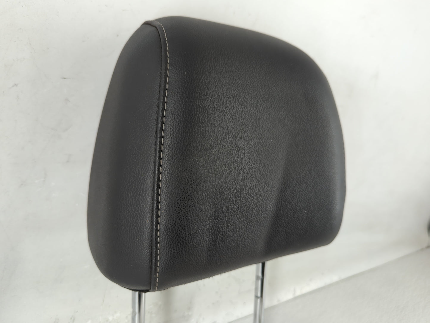 2016 Ford Escape Headrest Head Rest Front Driver Passenger Seat Fits OEM Used Auto Parts - Oemusedautoparts1.com