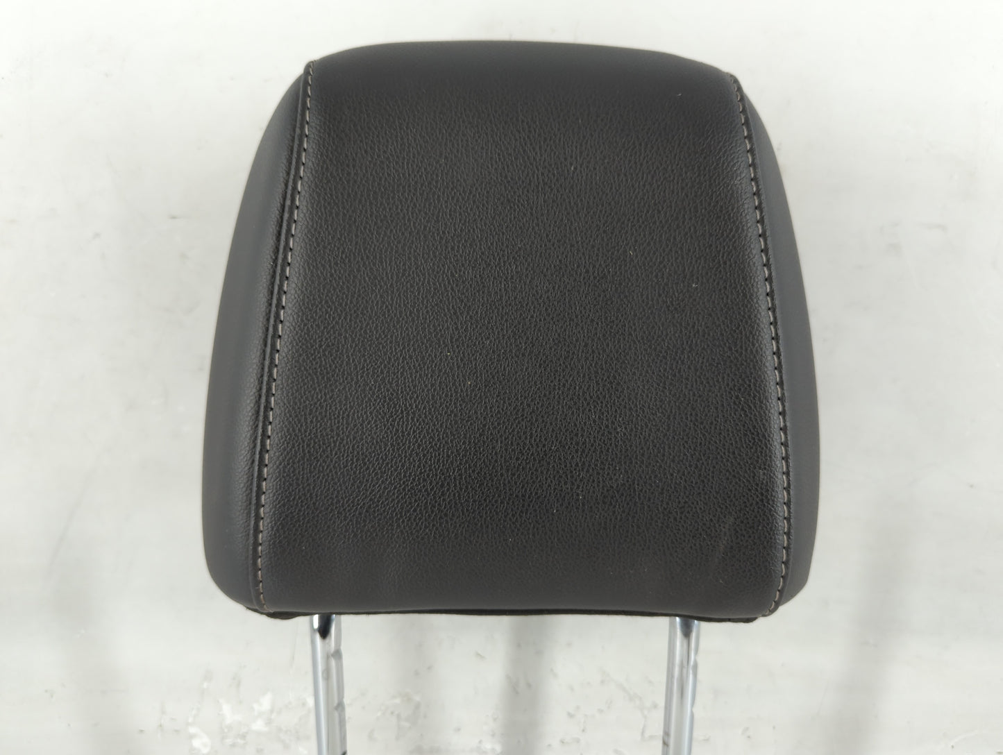 2016 Ford Escape Headrest Head Rest Front Driver Passenger Seat Fits OEM Used Auto Parts - Oemusedautoparts1.com