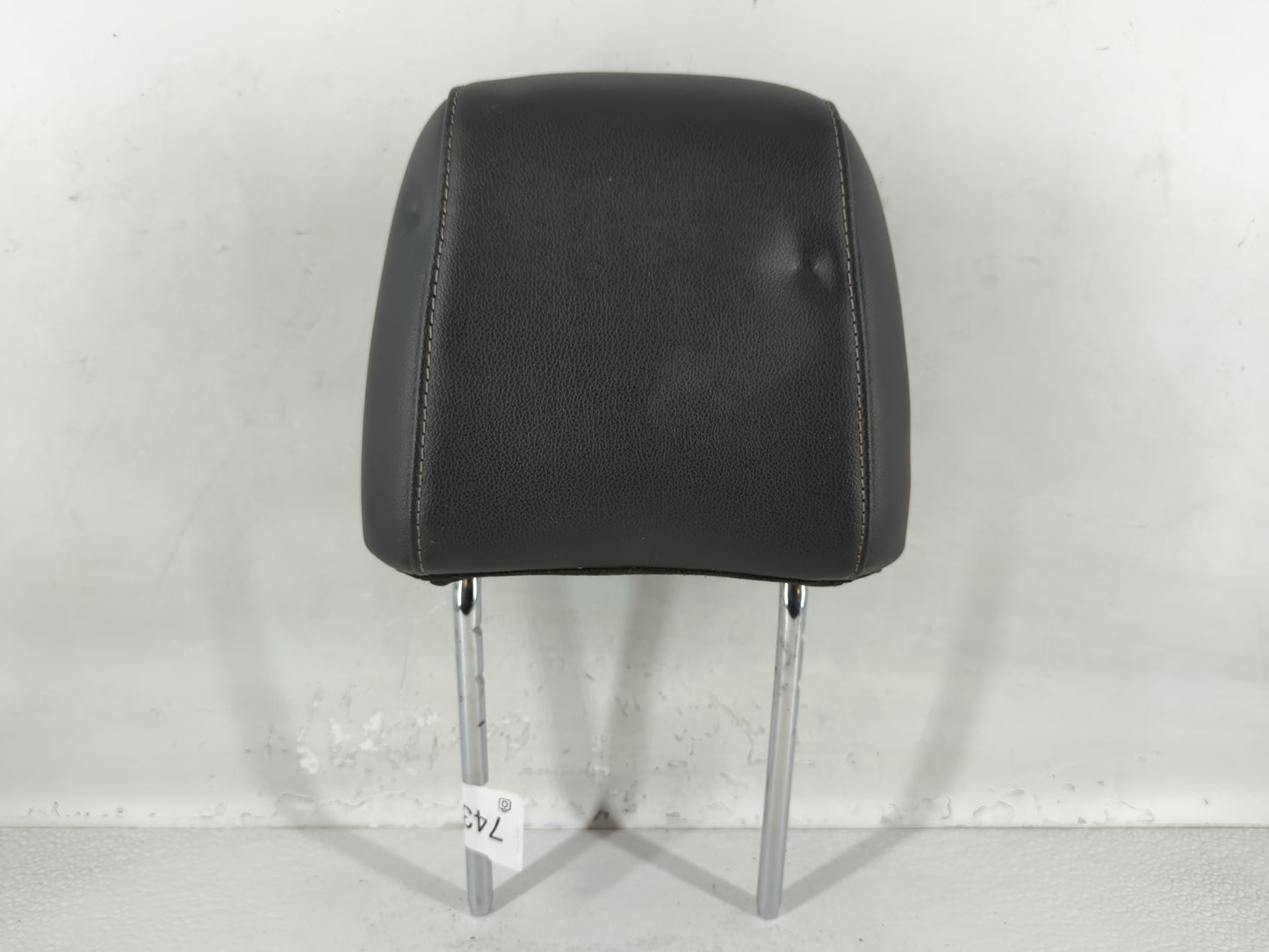 2016 Ford Escape Headrest Head Rest Front Driver Passenger Seat Black - Oemusedautoparts1.com