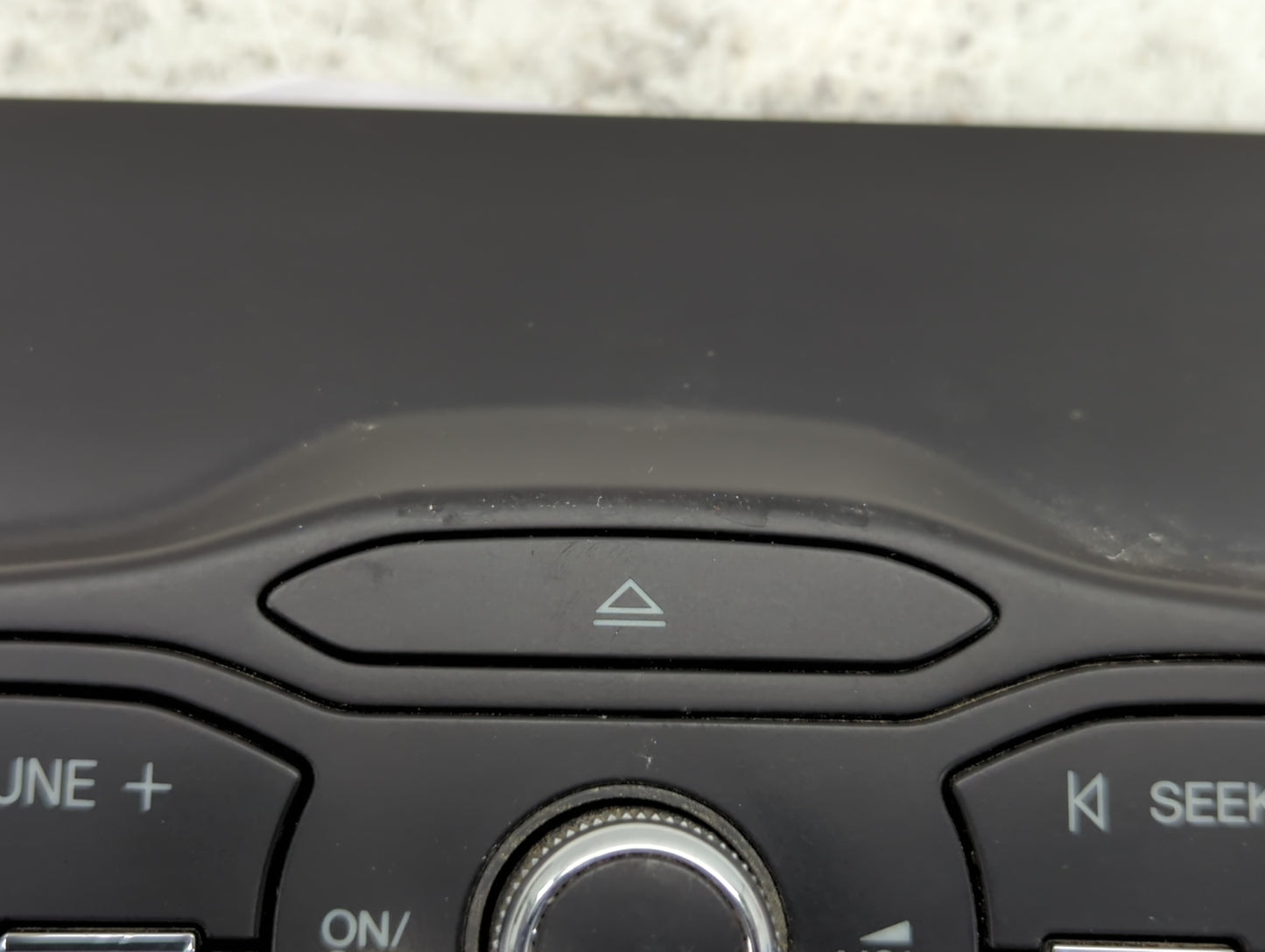2013-2016 Ford Escape Radio AM FM Cd Player Receiver Replacement P/N:CJ5T18K811HJ Fits Fits 2013 2014 2015 2016 OEM Used Aut