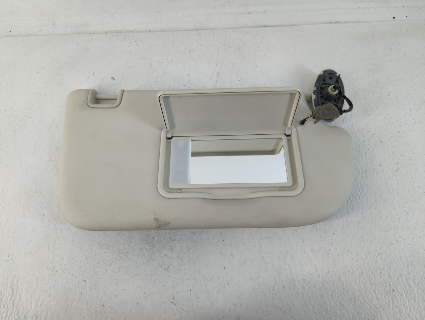 2013-2019 Ford Escape Sun Visor Shade Replacement Passenger Right Mirror Fits Fits 2013 2014 2015 2016 2017 2018 2019 OEM Us