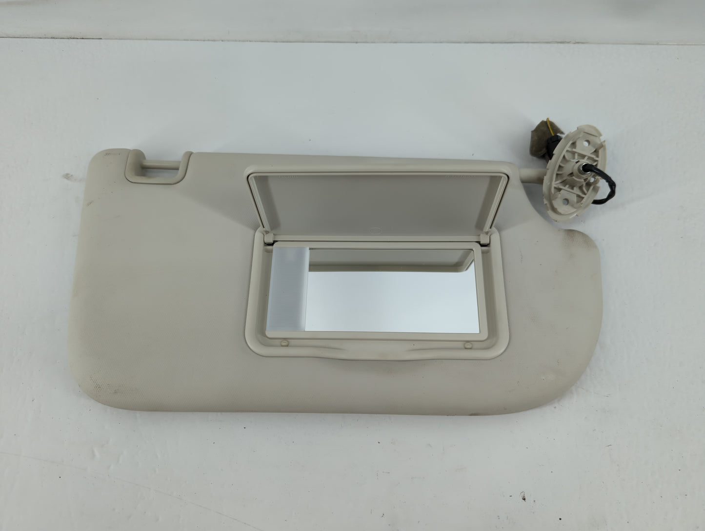 2013-2019 Ford Escape Sun Visor Shade Replacement Passenger Right Mirror Fits Fits 2013 2014 2015 2016 2017 2018 2019 OEM Us