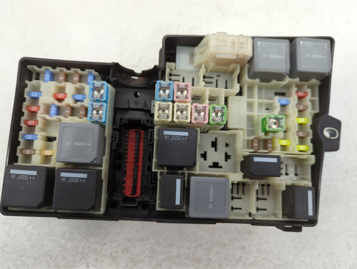 2013-2016 Ford Escape Fusebox Fuse Box Panel Relay Module P/N:19197 000 001 21090 000 001 Fits Fits 2013 2014 2015 2016 OEM 