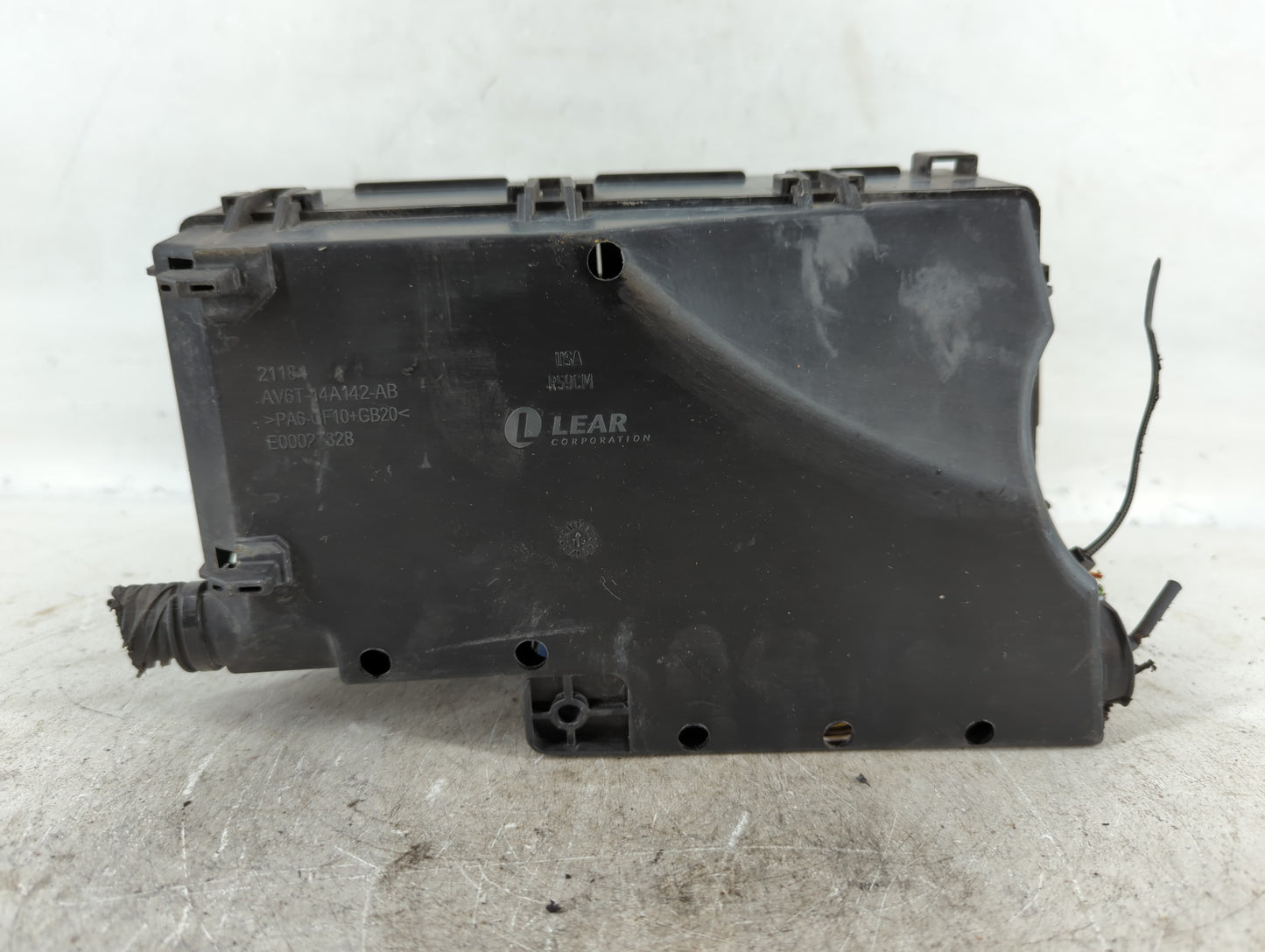 2013-2016 Ford Escape Fusebox Fuse Box Panel Relay Module P/N:E02345500 AV6T-14A067-AD Fits Fits 2013 2014 2015 2016 OEM Use