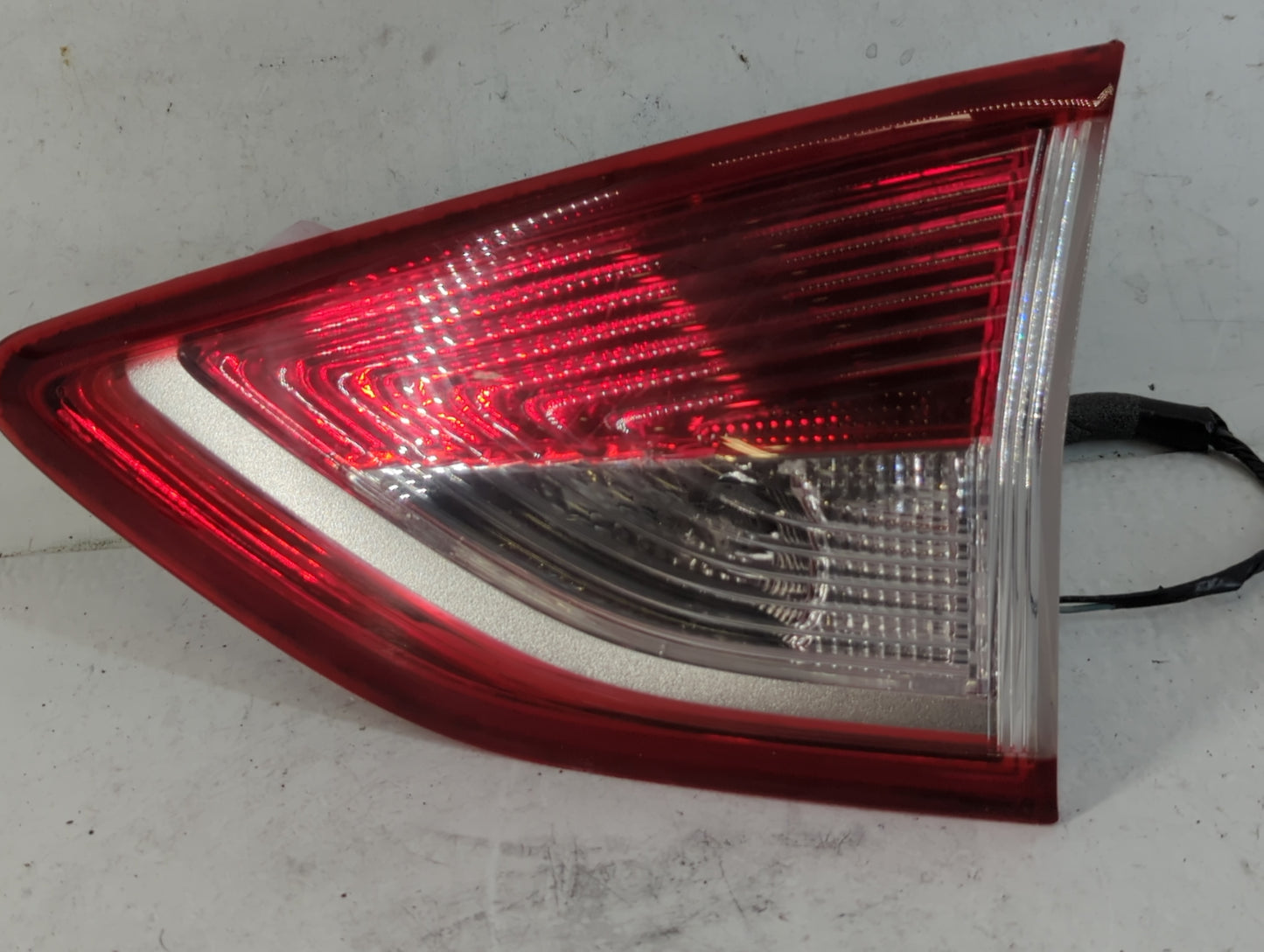 2013-2016 Ford Escape Tail Light Assembly Passenger Right OEM P/N:CJ54-13A602-A Fits Fits 2013 2014 2015 2016 OEM Used Auto 