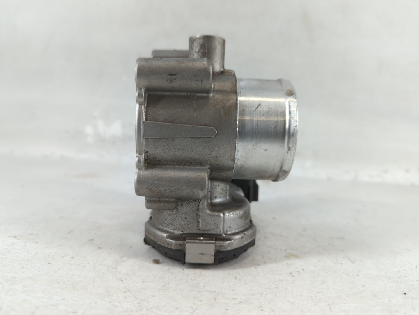 2013-2016 Ford Escape Throttle Body P/N:7S7G-9F991-CA Fits Fits 2012 2013 2014 2015 2016 2017 OEM Used Auto Parts - Oemuseda