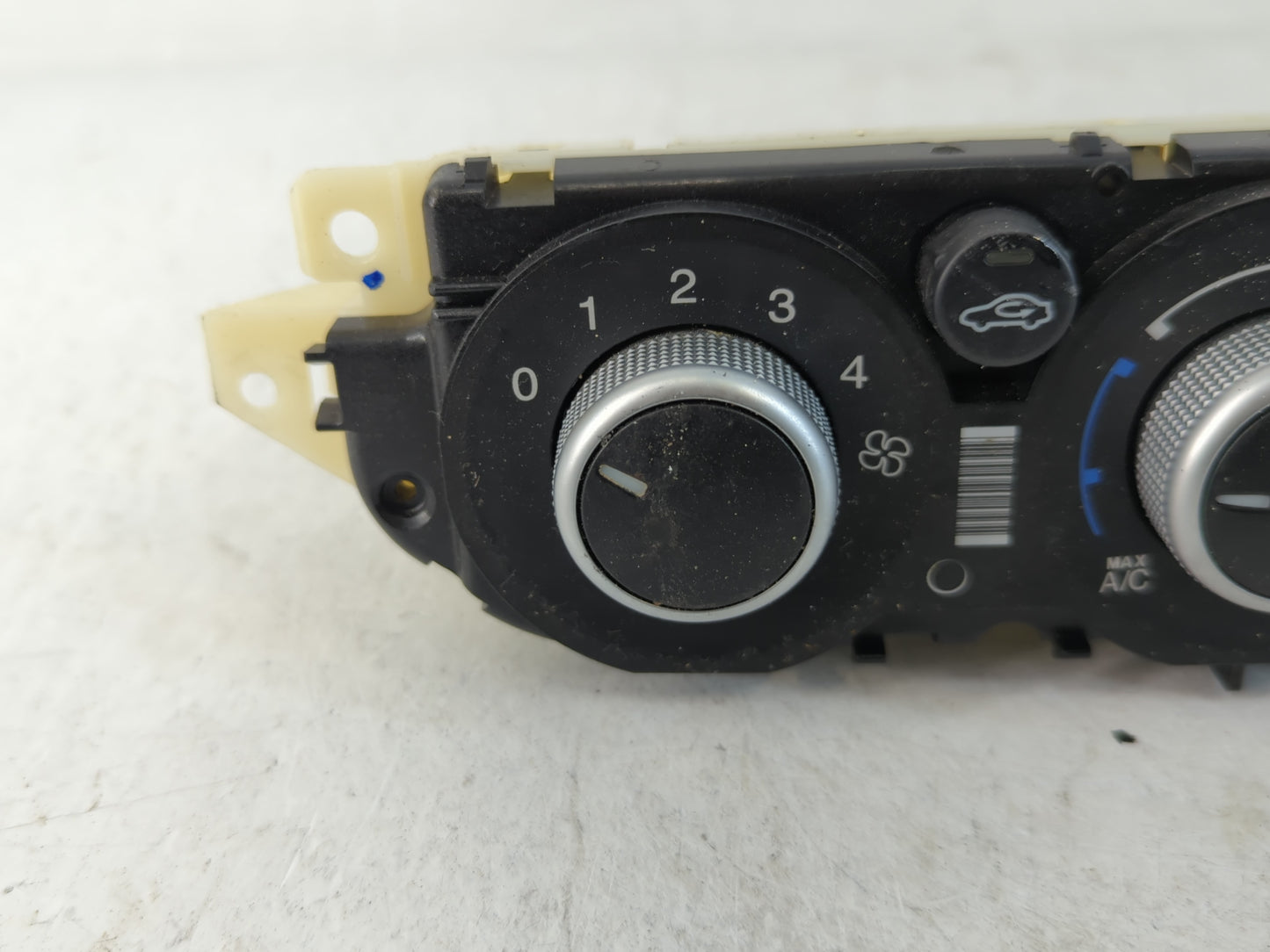 2013-2016 Ford Escape Climate Control Module Temperature AC/Heater Replacement P/N:CJ5T-19980-DC Fits Fits 2013 2014 2015 20