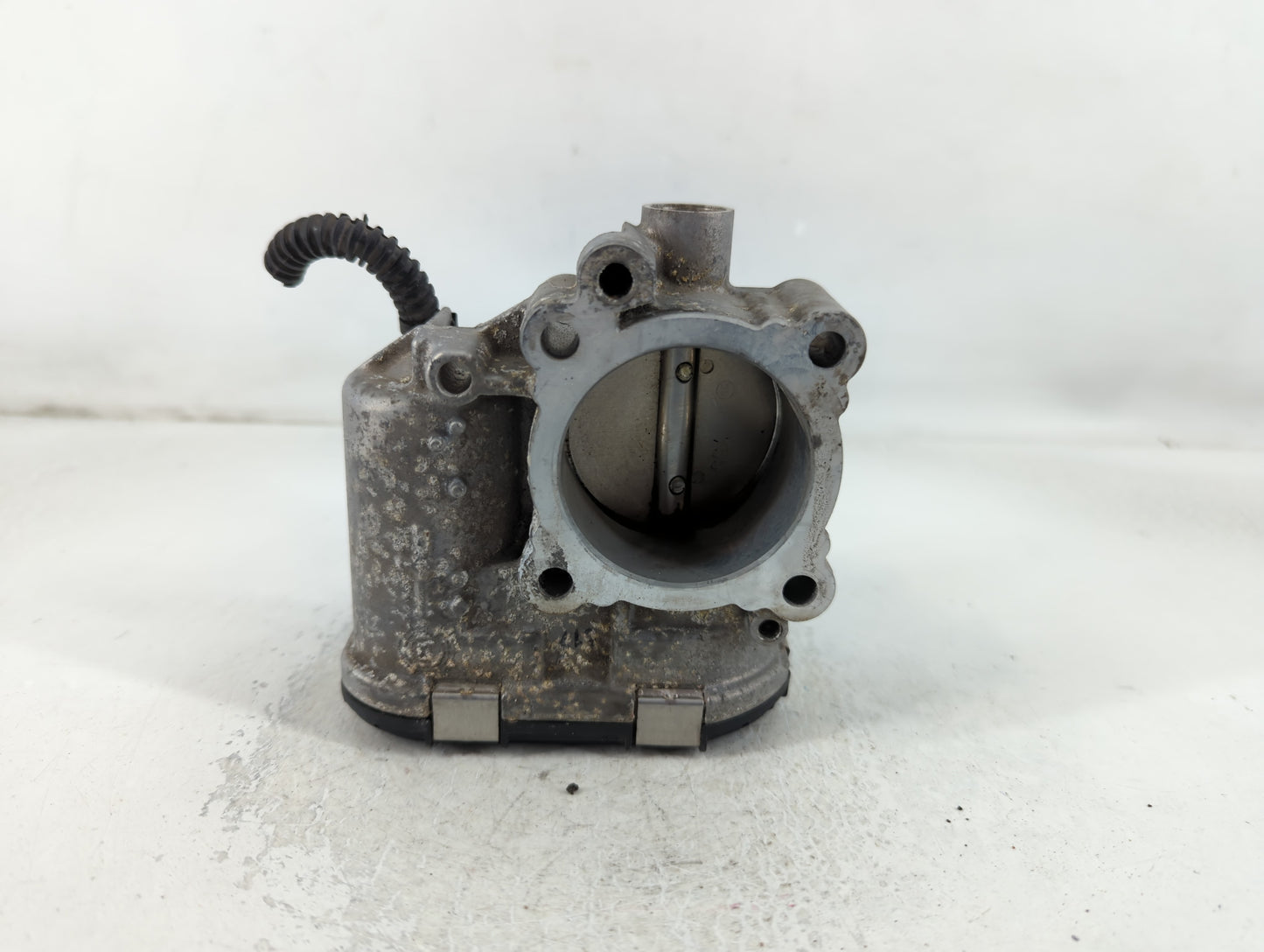 2013-2016 Ford Escape Throttle Body P/N:7S7G-9F991-CA Fits Fits 2013 2014 2015 2016 2017 2018 2019 OEM Used Auto Parts - Oem