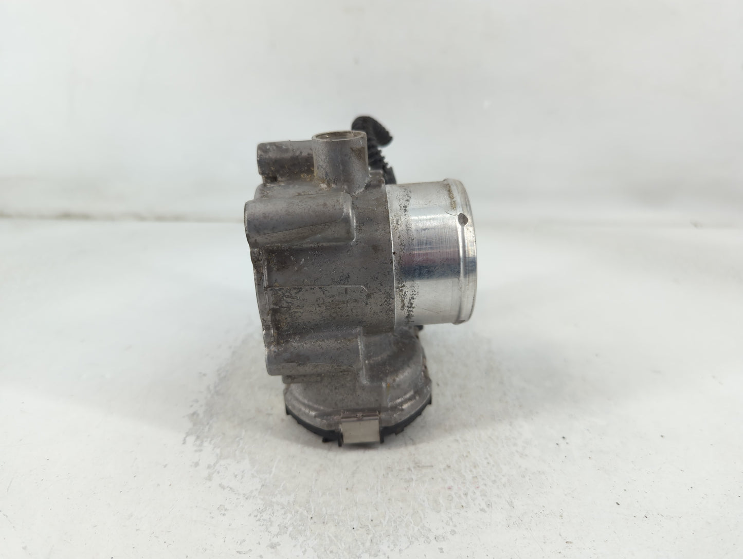 2013-2016 Ford Escape Throttle Body P/N:7S7G-9F991-CA Fits Fits 2013 2014 2015 2016 2017 2018 2019 OEM Used Auto Parts - Oem