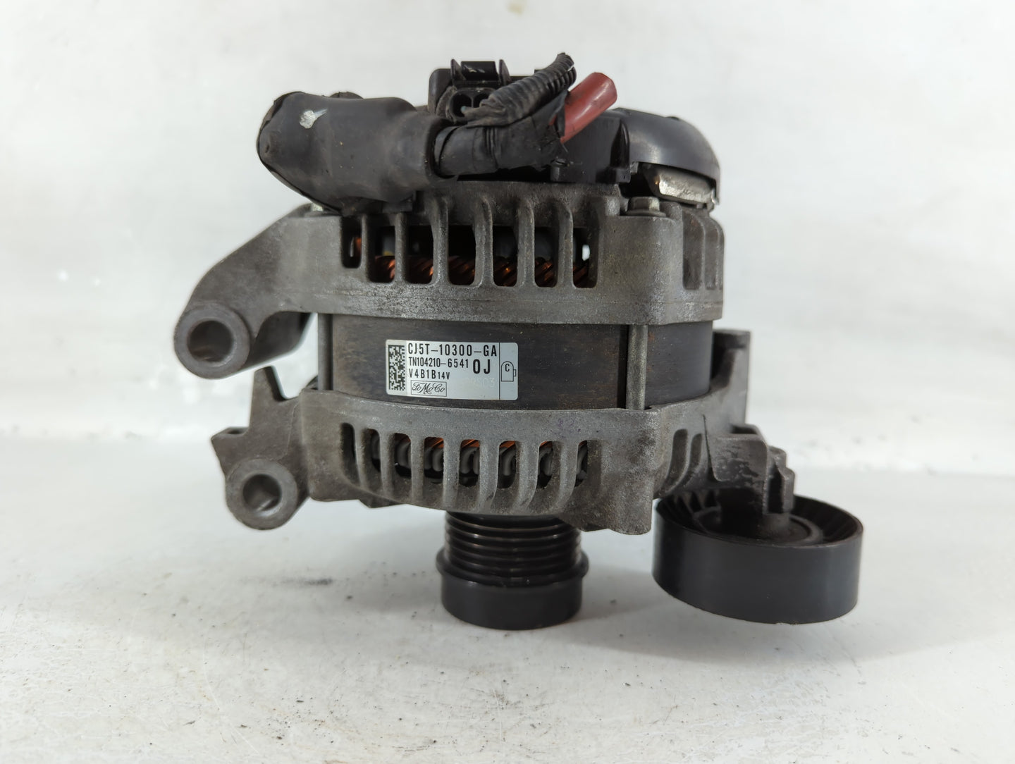 2013-2019 Ford Escape Alternator Replacement Generator Charging Assembly Engine OEM P/N:CJ5T-10300-GA Fits OEM Used Auto Par