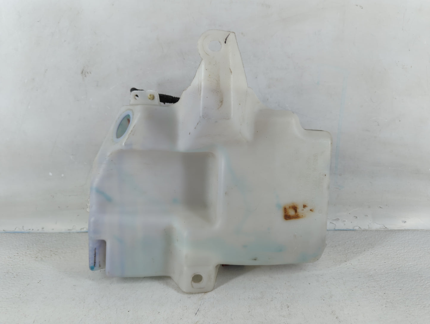 2015-2019 Ford Escape Windshield Washer Fluid Reservoir Bottle Oem 819937 - Oemusedautoparts1.com