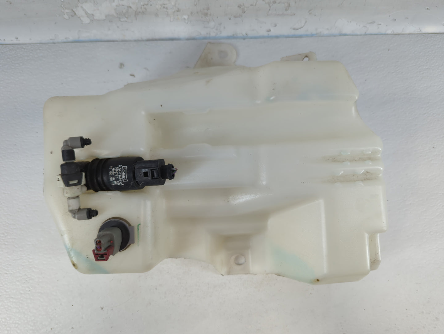 2015-2019 Ford Escape Windshield Washer Fluid Reservoir Bottle Oem - Oemusedautoparts1.com