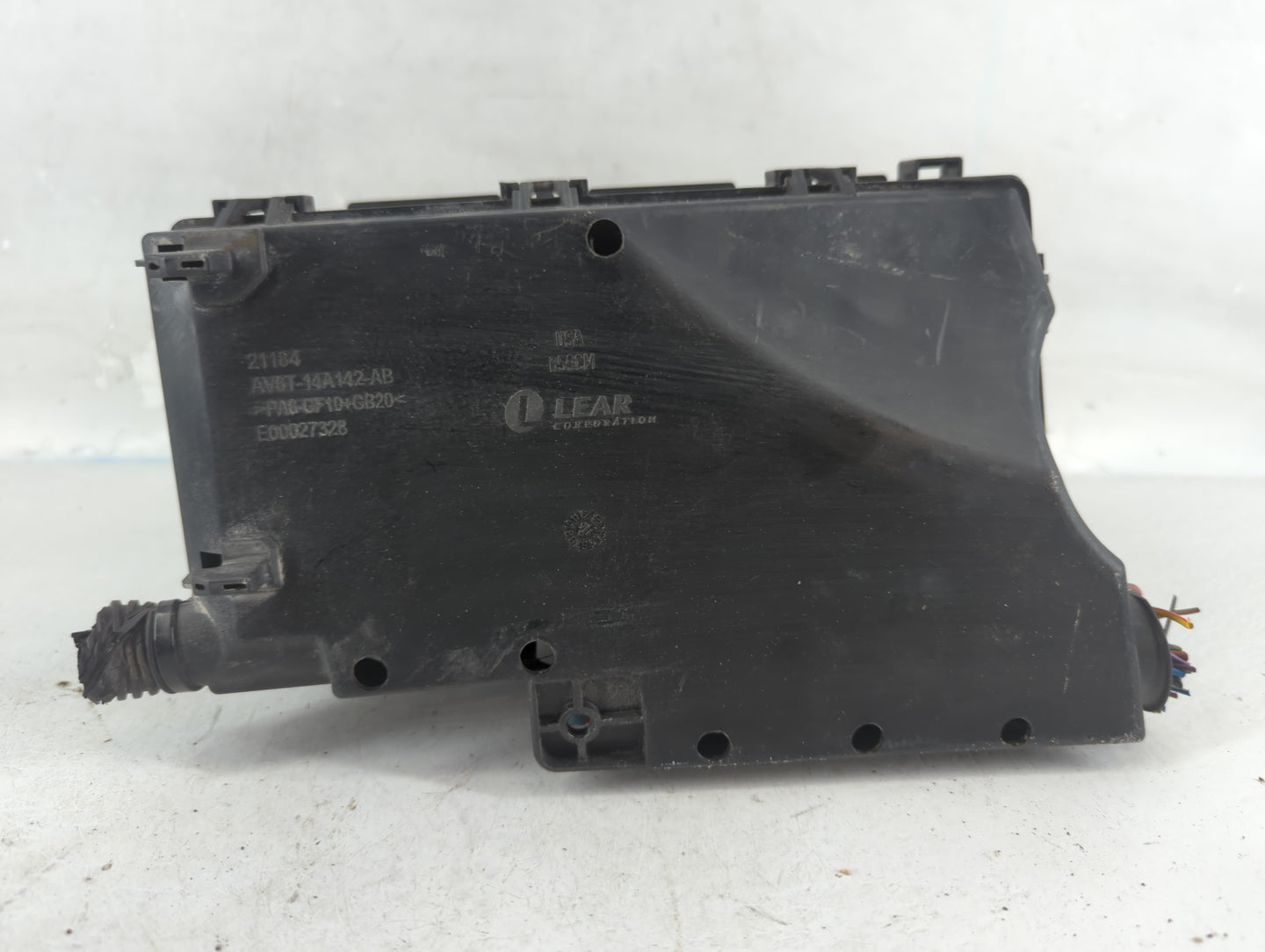 2013-2016 Ford Escape Fusebox Fuse Box Panel Relay Module P/N:E02345500 AV6T-14A067-AD Fits Fits 2013 2014 2015 2016 OEM Use