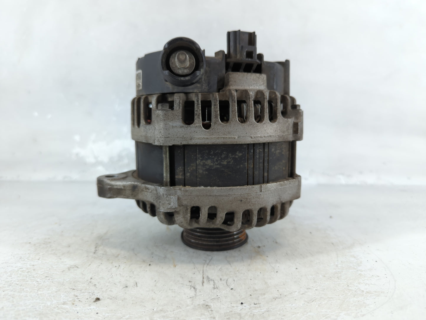2016 Ford Expedition Alternator Replacement Generator Charging Assembly Engine OEM P/N:FL1T-10300-AB Fits OEM Used Auto Part
