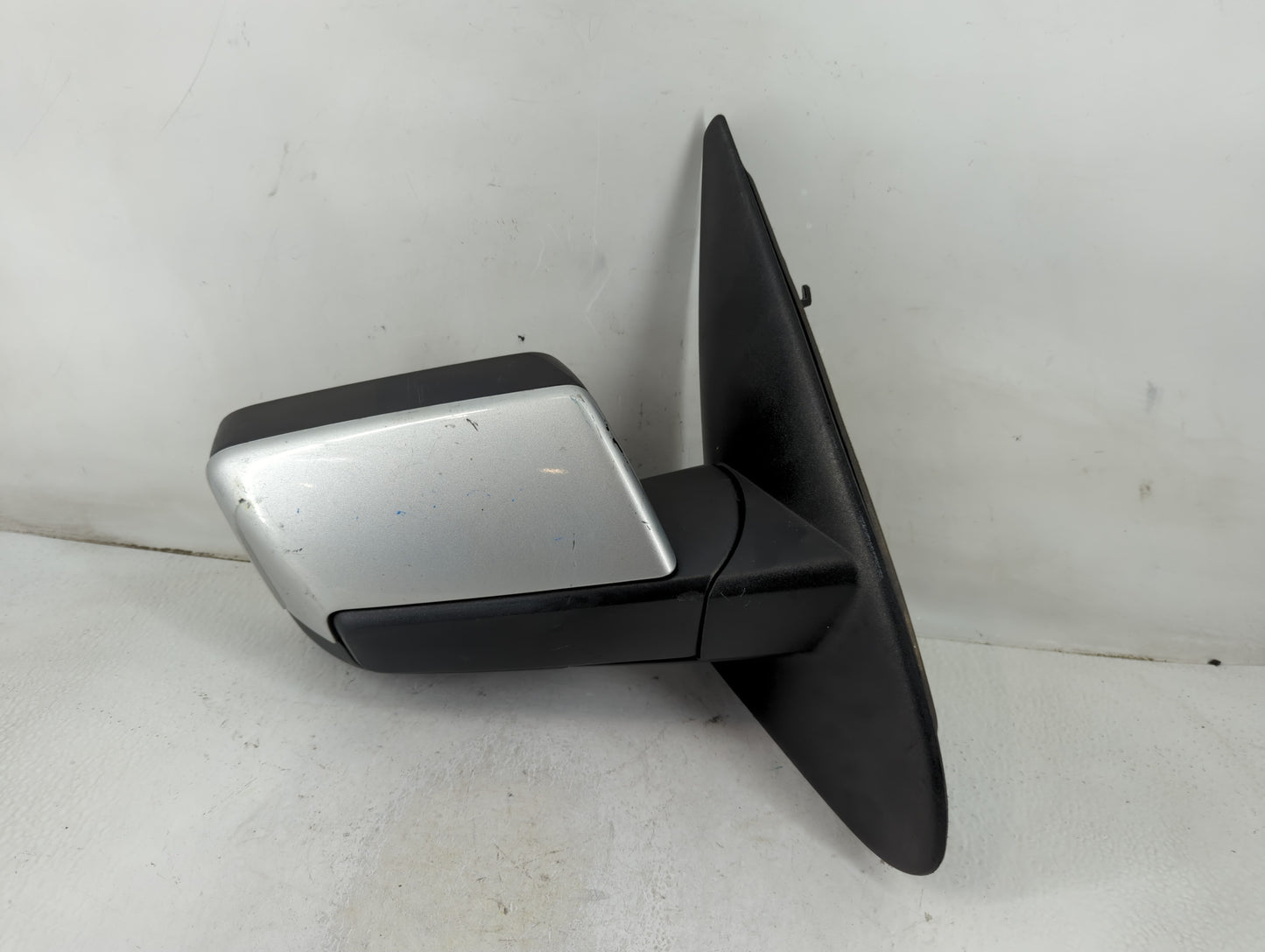 2016 Ford Expedition Passenger Side View Mirror - Right Door Mirror OEM Used - Oemusedautoparts1.com