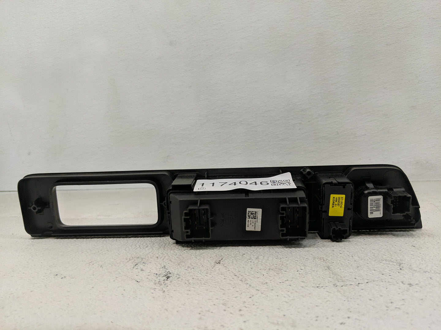 2016 Ford Expedition Master Power Window Switch Replacement Driver Side Left P/N:FL1T-14540-AAW Fits OEM Used Auto Parts - O