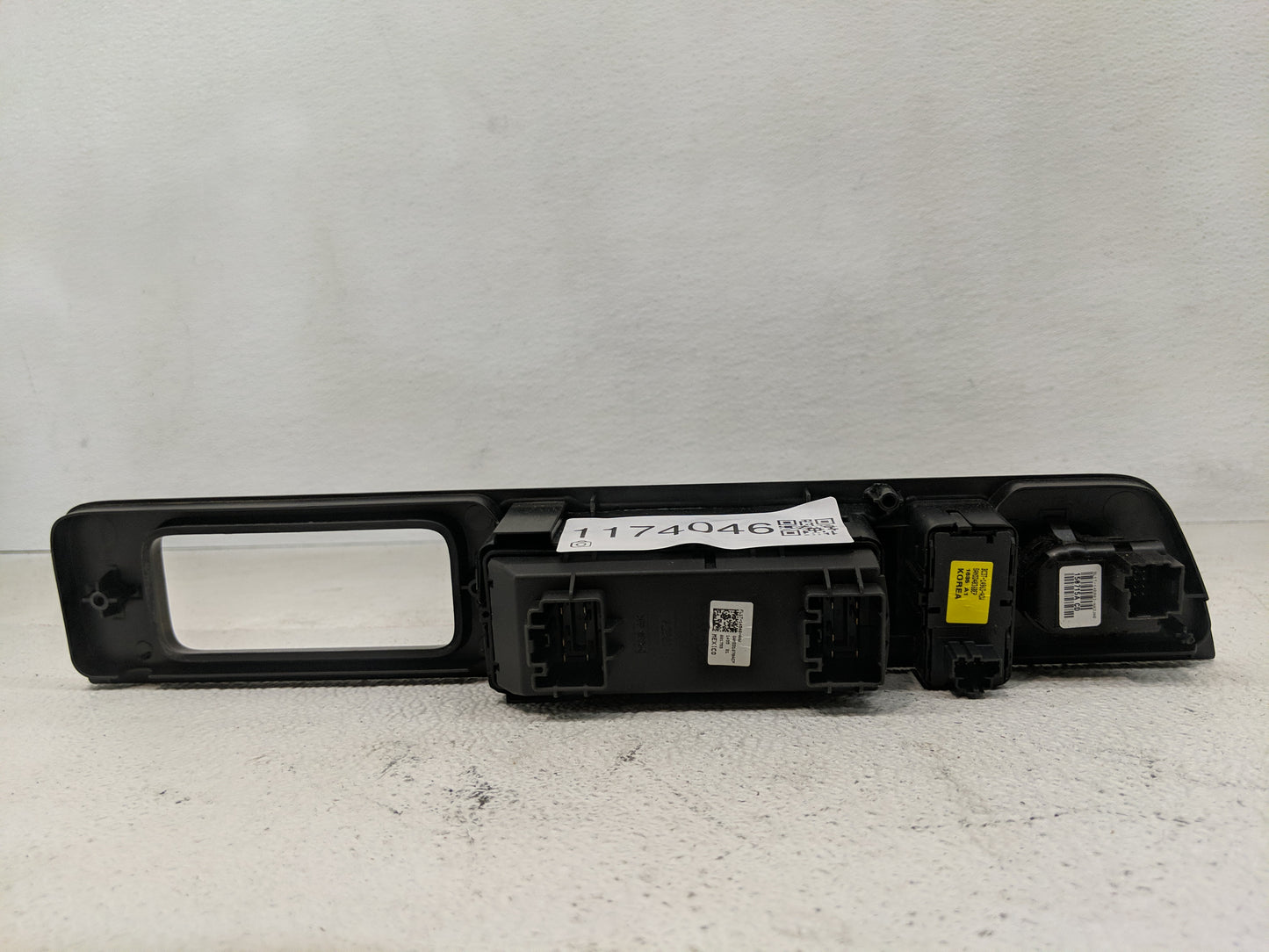2016 Ford Expedition Master Power Window Switch Replacement Driver Side Left P/N:FL1T-14540-AAW Fits OEM Used Auto Parts - O