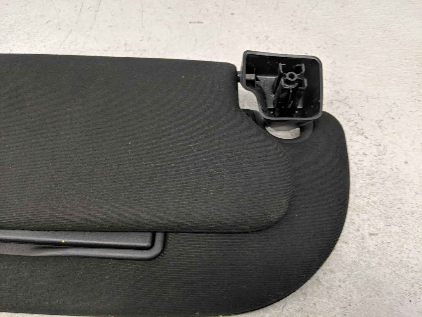 2016 Ford Expedition Sun Visor Shade Replacement Driver Left Mirror Fits OEM Used Auto Parts - Oemusedautoparts1.com