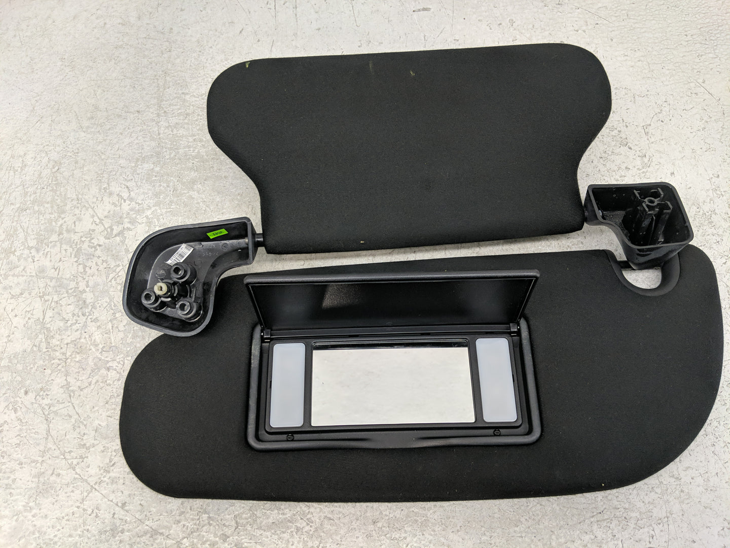 2016 Ford Expedition Sun Visor Shade Replacement Driver Left Mirror Fits OEM Used Auto Parts - Oemusedautoparts1.com