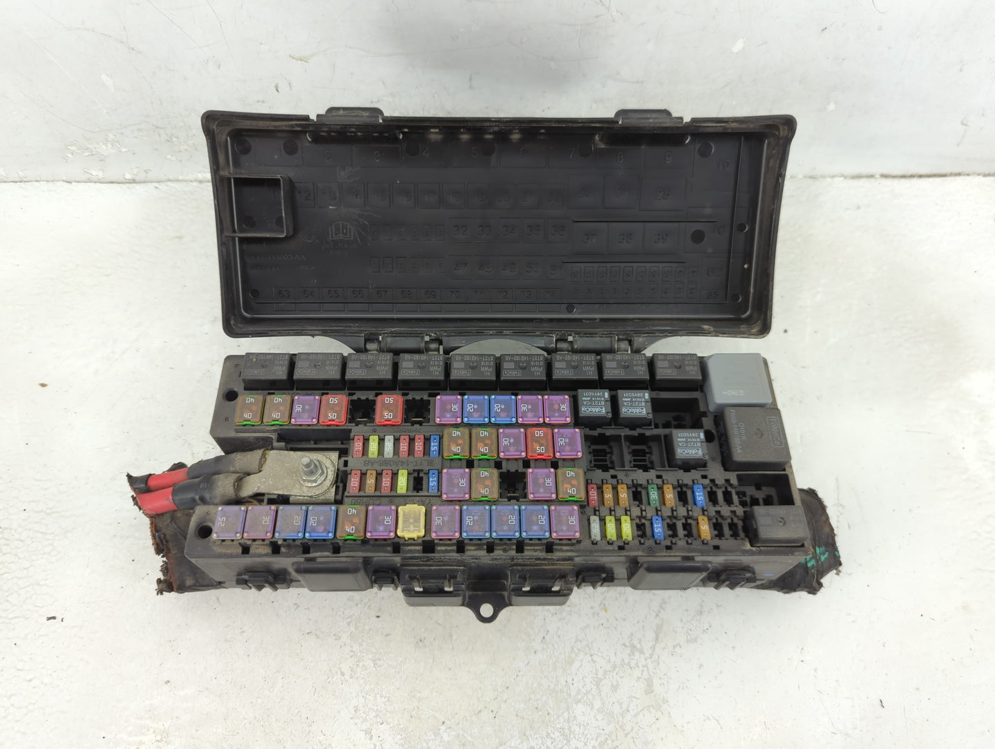 2016 Ford Expedition Fusebox Fuse Box Panel Relay Module P/N:9L1T-14A003-AA Fits OEM Used Auto Parts - Oemusedautoparts1.com
